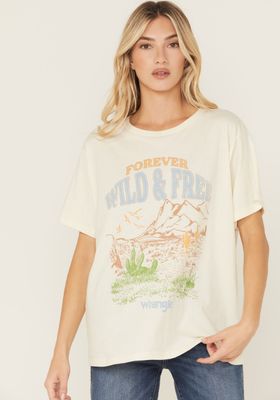 WRANGLER - Forever Wild &amp; Free Girlfriend Tee