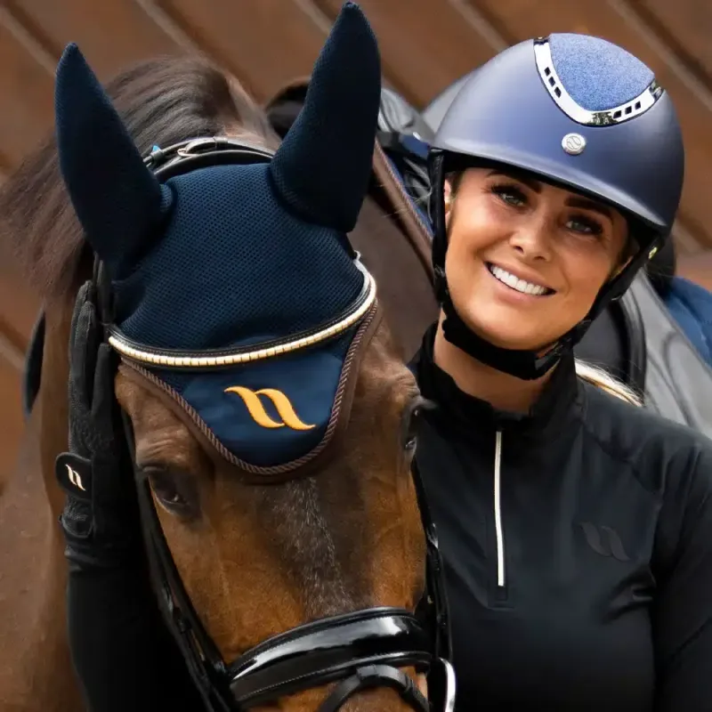 BACK ON TRACK - Blue Airflow Bonnet