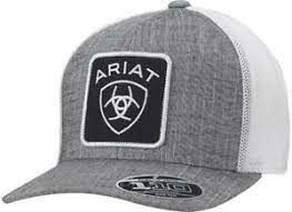 ARIAT - FlexFit Off Set Shield Logo SnapBack Cap, Colour: Gris &amp; Noir