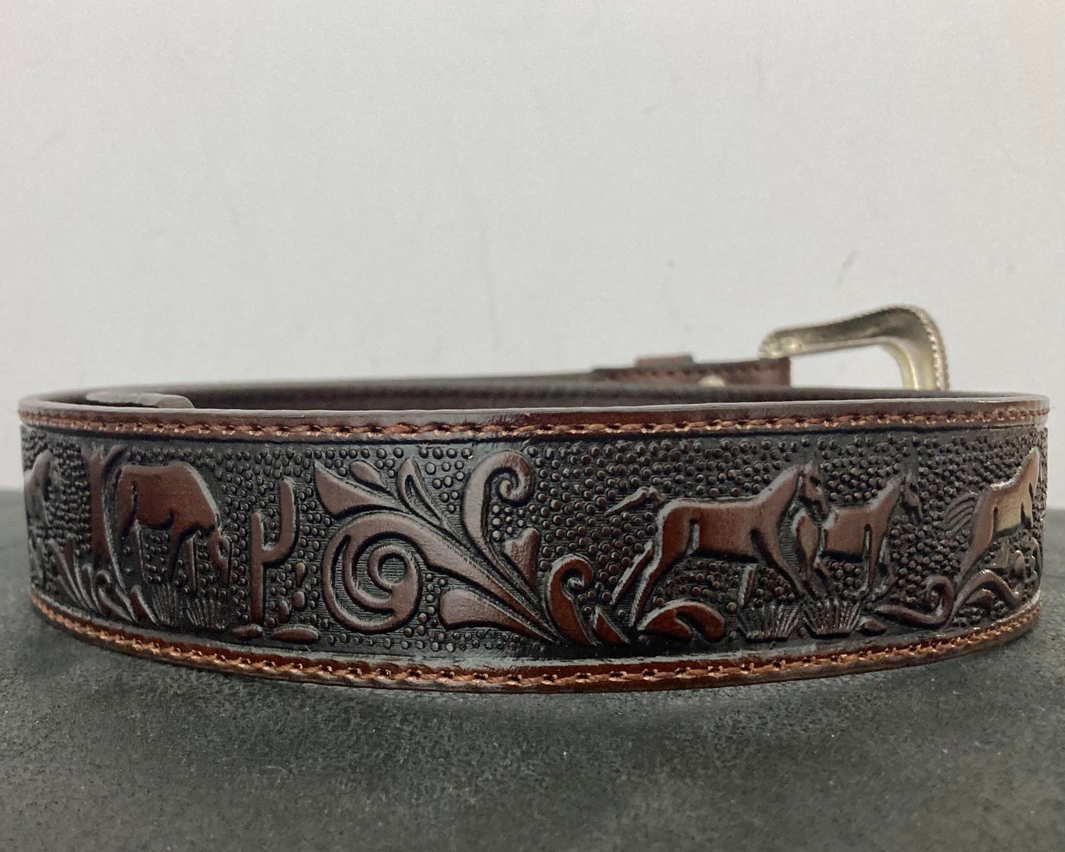 CATAWEST - Leather Belt with Horses, Color: Brun, Size: 32