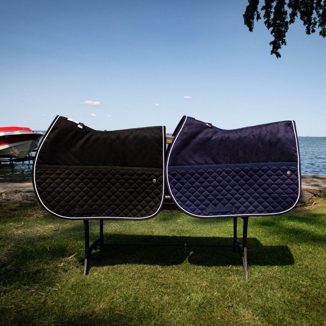OGILVY EQUESTRIAN - Black Jump Friction Free Pad, Piping: Aucun, Binding: Noir
