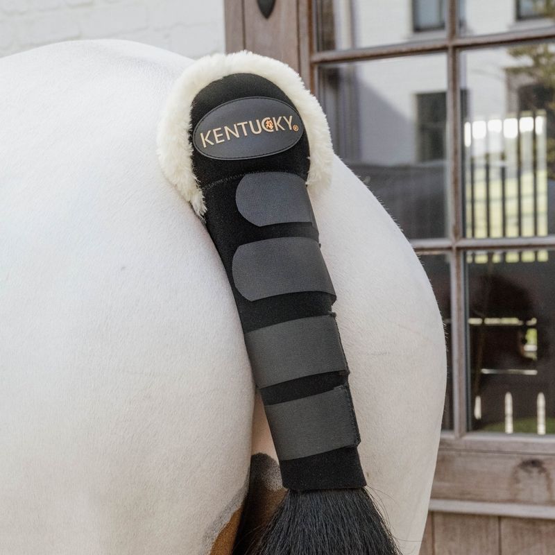 KENTUCKY HORSEWEAR - Sheepskin Tail Guard Black