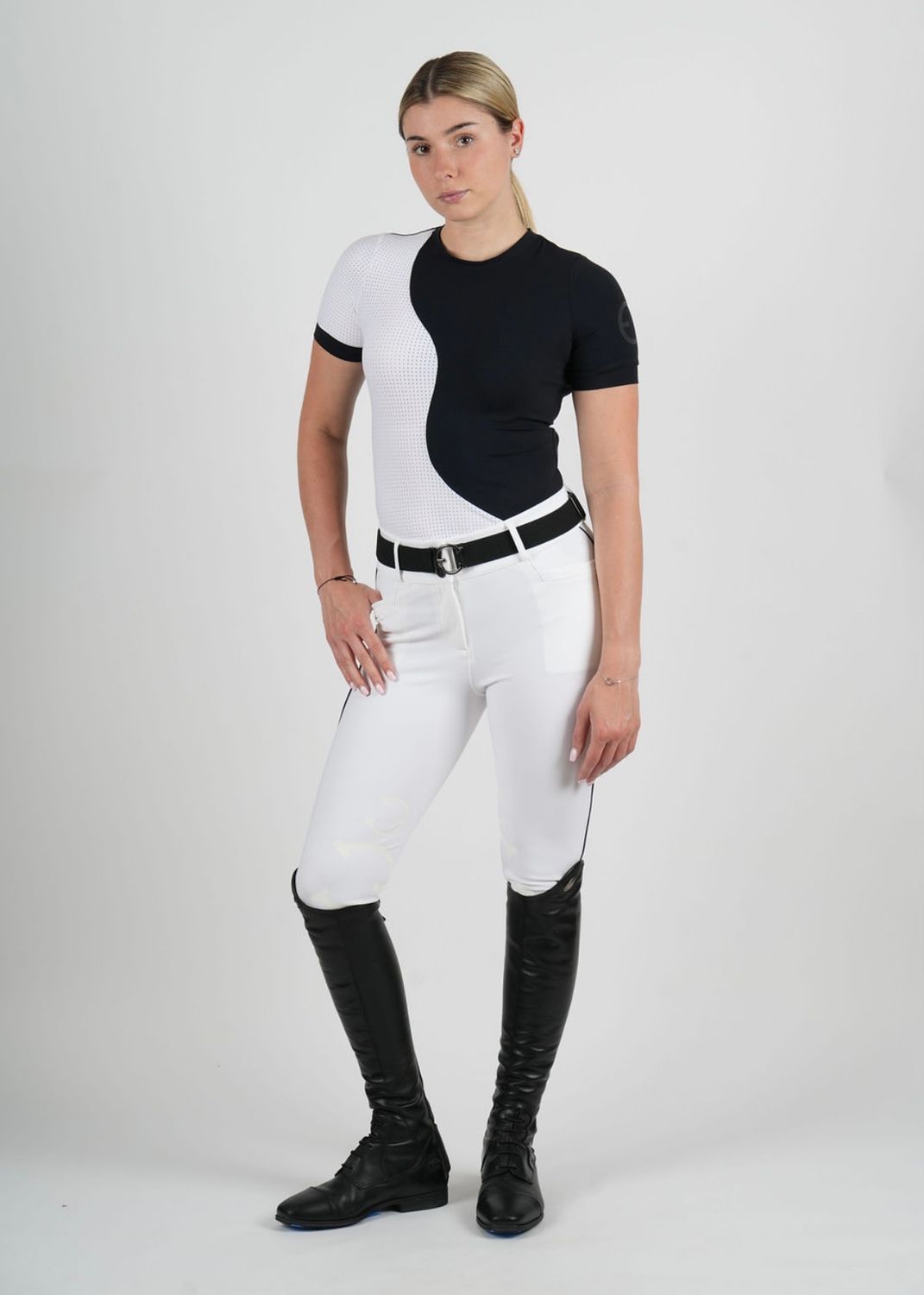 Front view mannequin wearing the black and white Lenna short-sleeved top