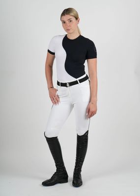 Front view mannequin wearing the black and white Lenna short-sleeved top