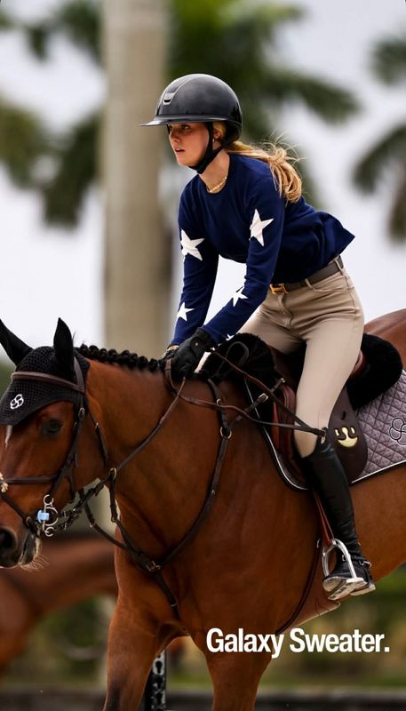 TKEQ - Sweater Galaxy Captain