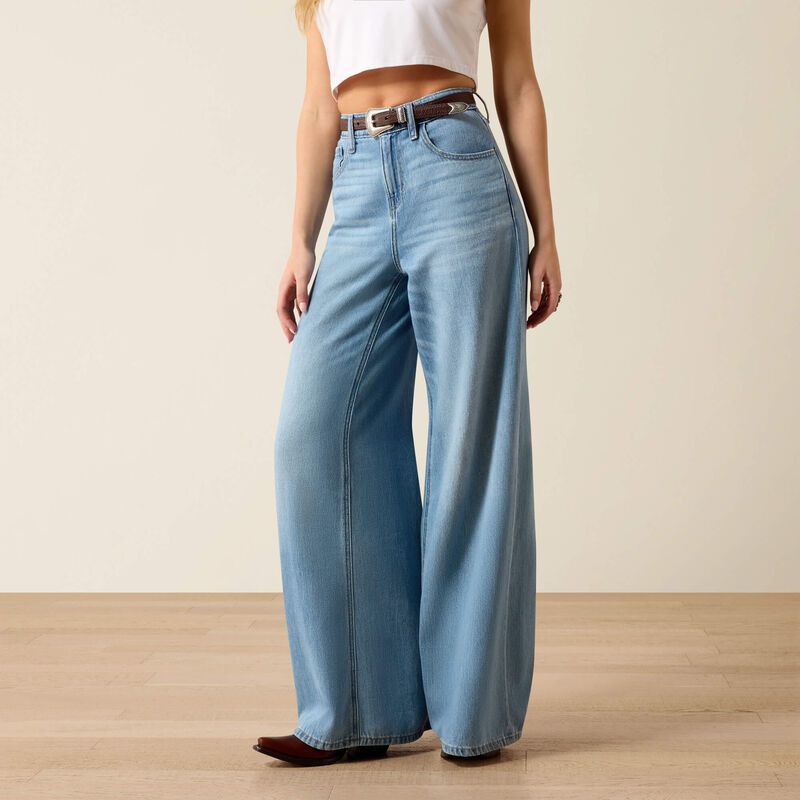 ARIAT - Ultra High Rise Calamity Comfort Wide Leg Jeans