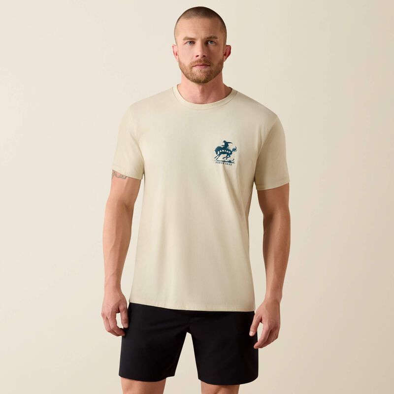 ARIAT - Split Freedom Painted Classic Fit T-Shirt