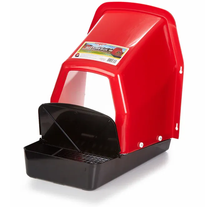 LITTLE GIANT - Deluxe Plastic Nesting Box, Colour: Rouge &amp; Noir