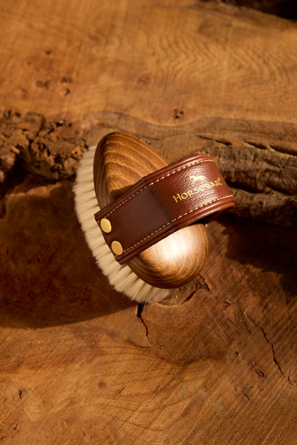 HORSEWARE - Signature Face Brush Wood Effect and White