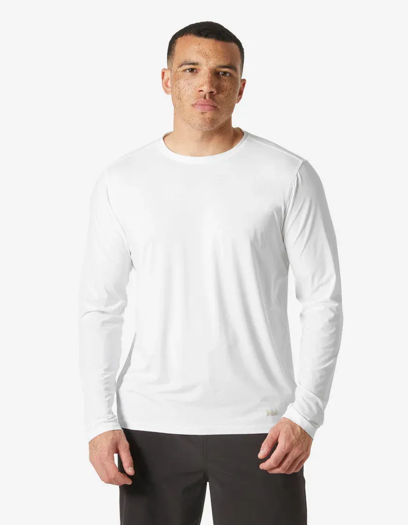 Model wearing Helly Hansen Shine Solen Crew long-sleeved sweater
