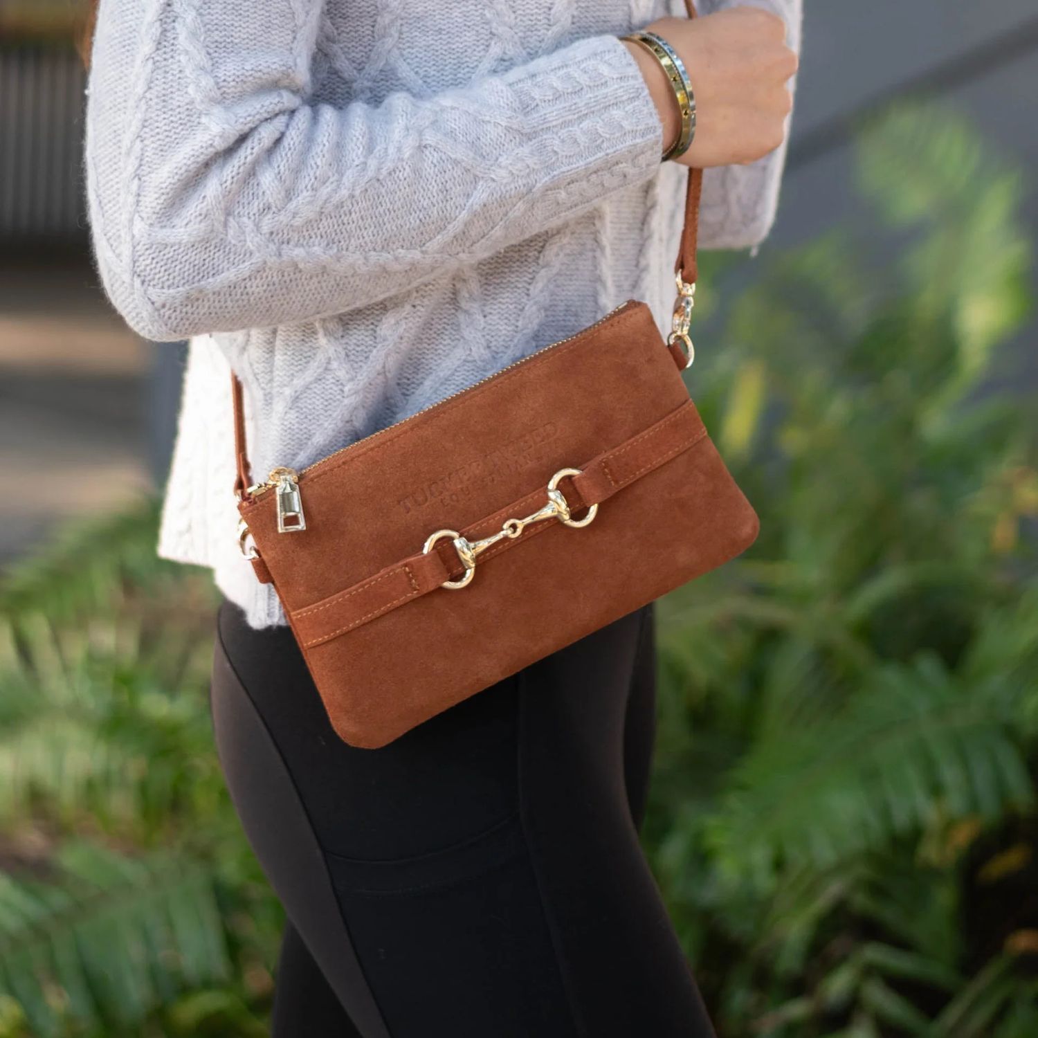 TUCKER TWEED EQUESTRIAN - Wellington Wristlet Suede Edition Sorrel