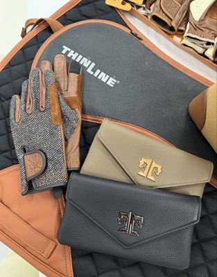 TUCKER TWEED EQUESTRIAN - Stablemate Belt Bag Flap Back Flap, Gun Metal Logo