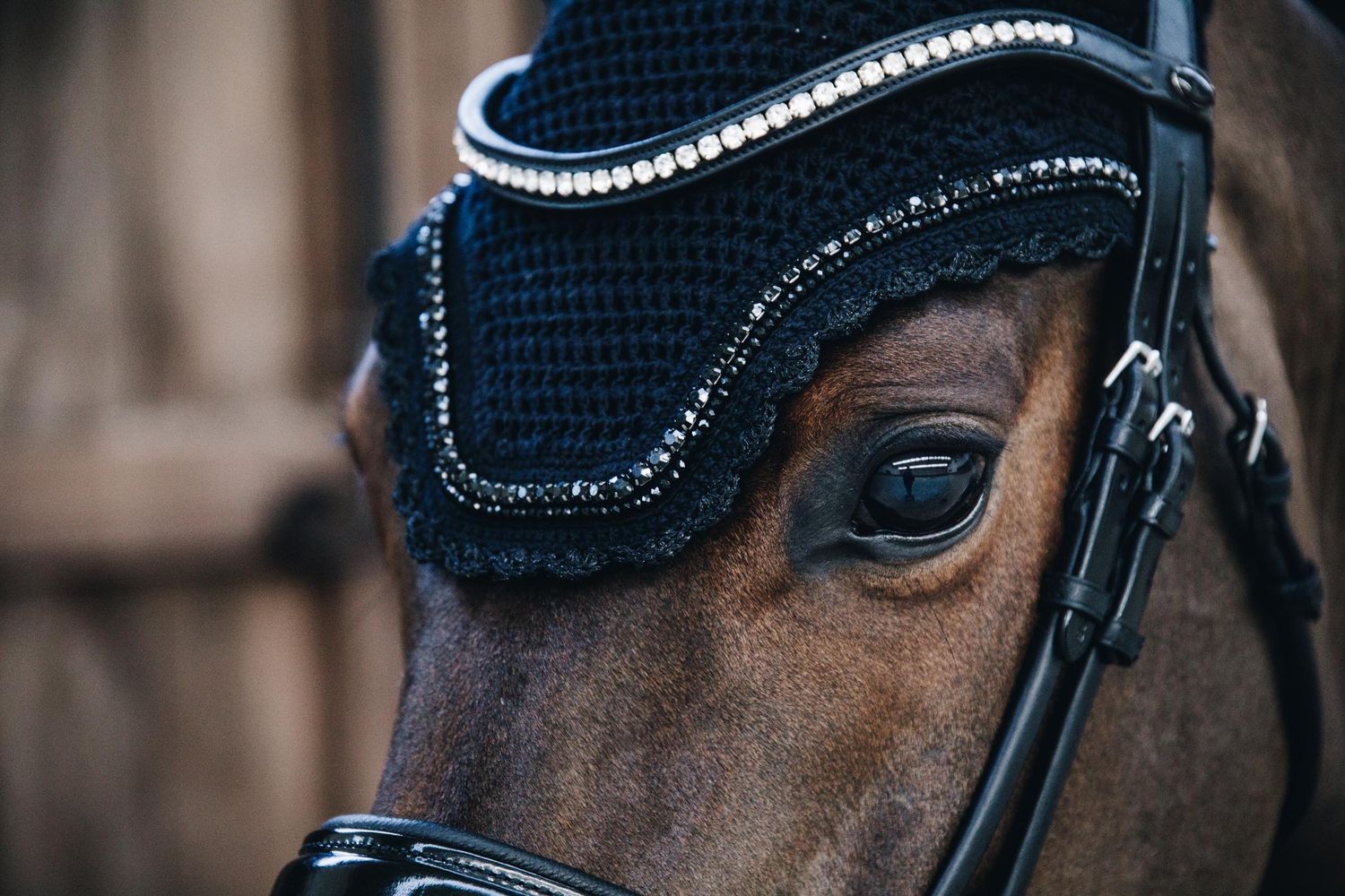 KENTUCKY HORSEWEAR - Fly Bonnet Wellington Stone &amp; Pearl Black