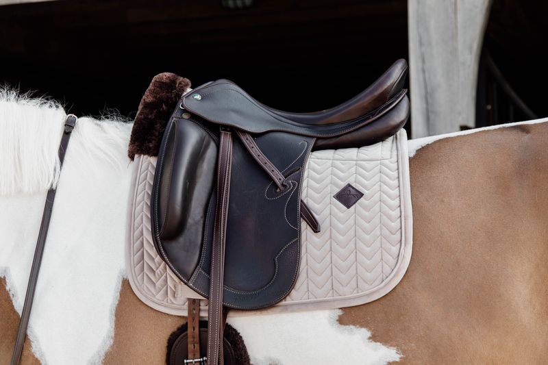 KENTUCKY HORSEWEAR - Dressage Saddle Pad SkinFriendly Beige