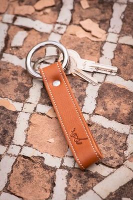 PENELOPE - Lara Keychain Brandy