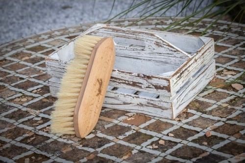 PENELOPE - Long Hair Dandy Brush in Wood