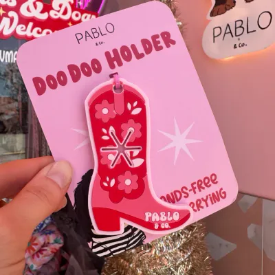 PABLO &amp; CO - Cowgirl Boot DooDoo Holder
