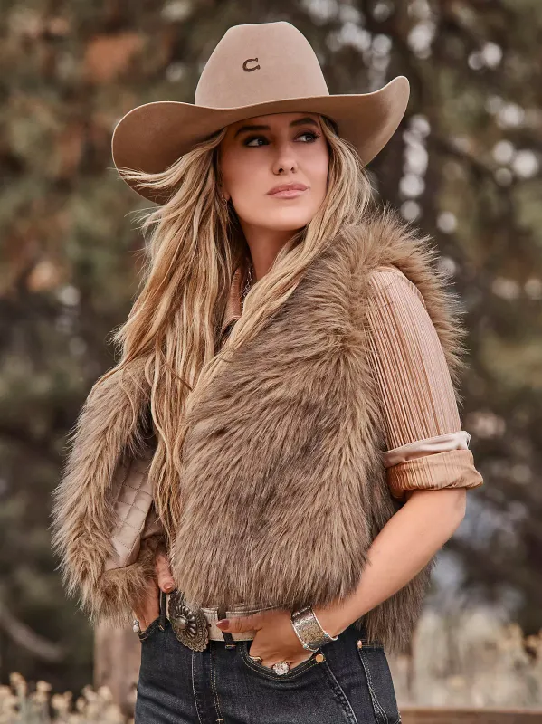 WRANGLER - Lainey Wilson X Wrangler Faux Fur Vest