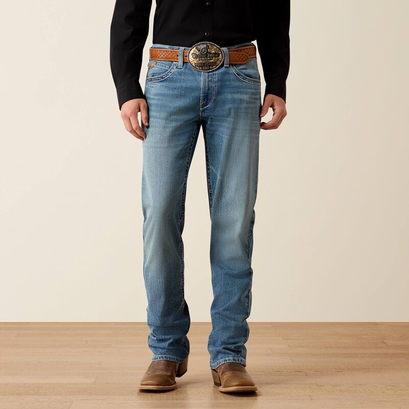 ARIAT - M5 Straight Jonathan Straight Leg Logan Jeans