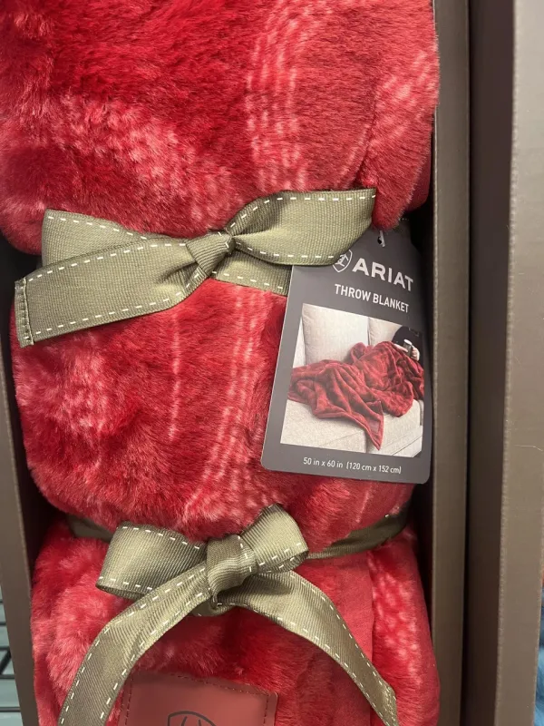 ARIAT - Scarlet Snuggle Blanket
