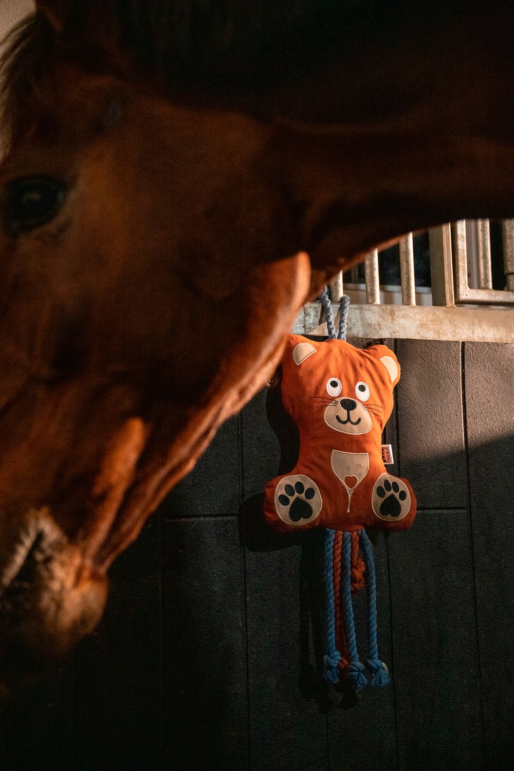 ESKADRON - Horse Toy Platinum Bear