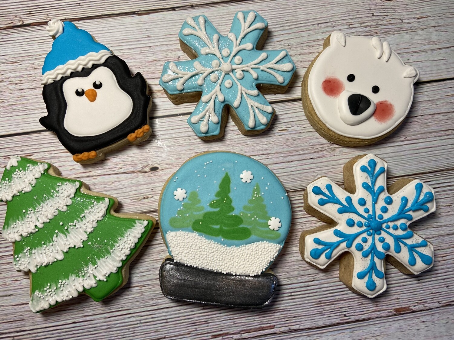 'Snow Globe' Decorating Workshop - FRIDAY, JANUARY 24th at 6:30 p.m. (THE COOKIE DECORATING STUDIO)