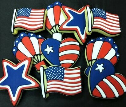 'Patriotic Decorating Workshop - FRIDAY, JULY 3rd at 1:30 p.m. (THE COOKIE DECORATING STUDIO)