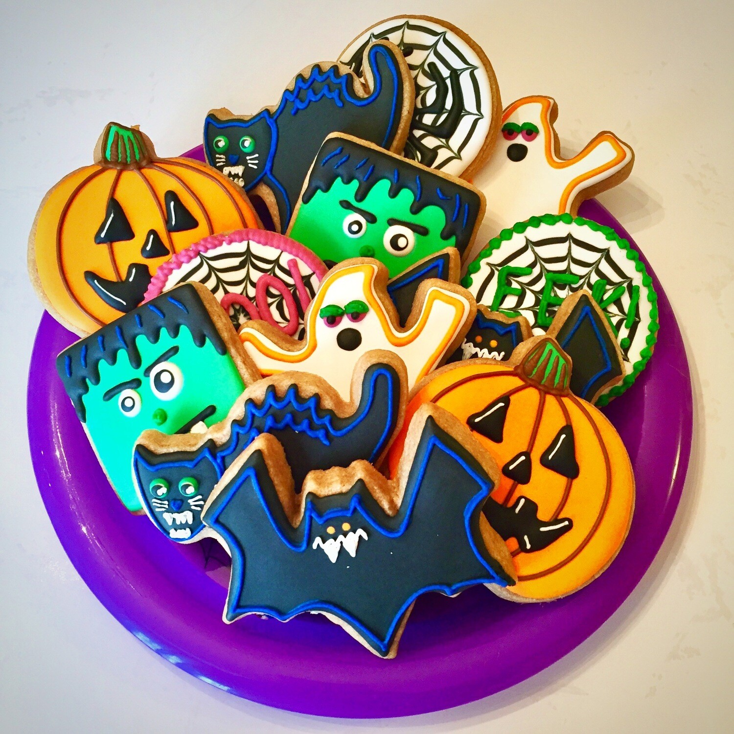 'Halloween Decorating Workshop - SUNDAY, OCTOBER 18th at 4 p.m. (THE COOKIE DECORATING STUDIO)