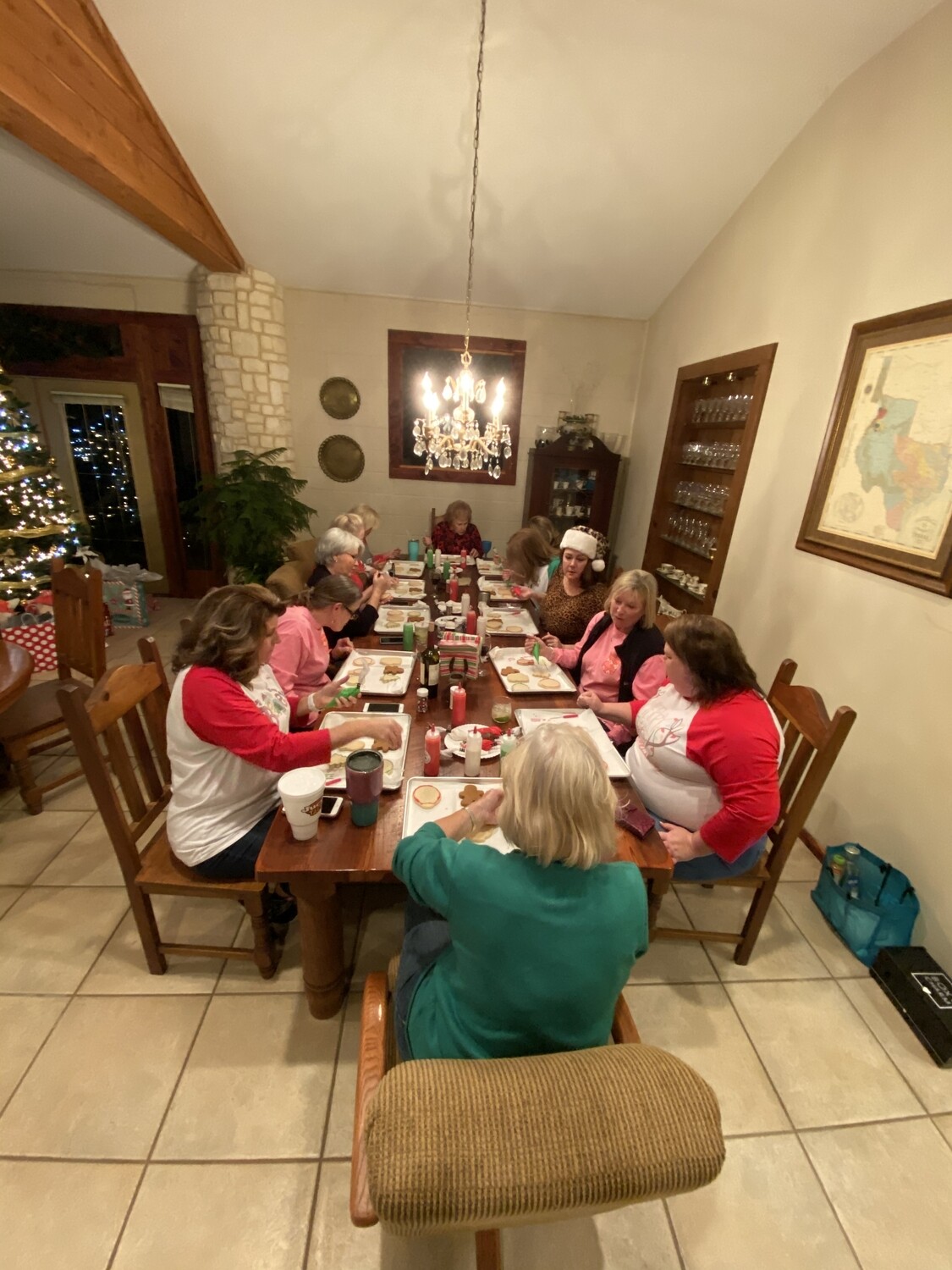 REQUEST A PRIVATE GROUP DECORATING WORKSHOP