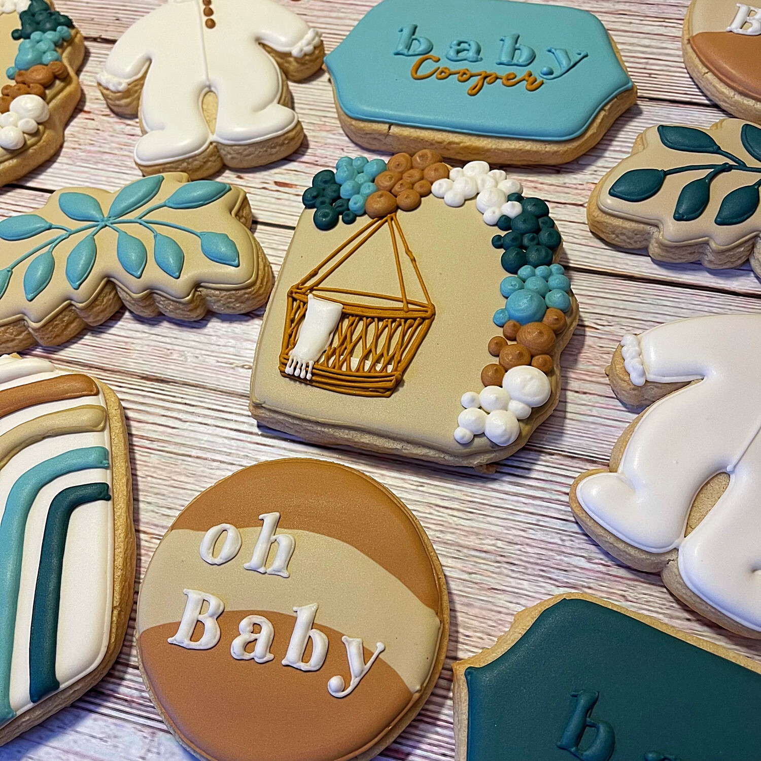 CUSTOM HAND DECORATED COOKIES