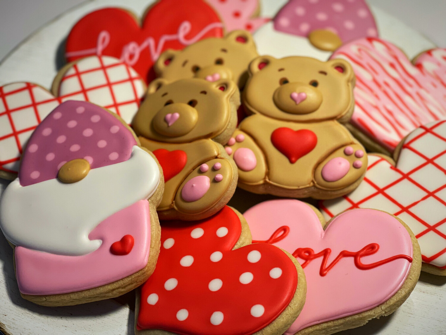 CUSTOM HAND DECORATED COOKIES