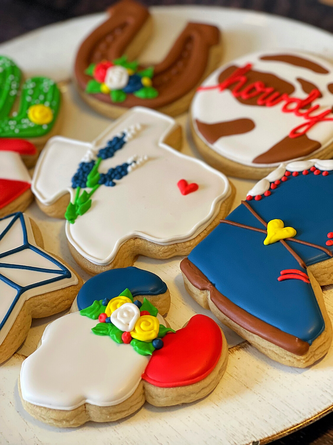 CUSTOM HAND DECORATED COOKIES