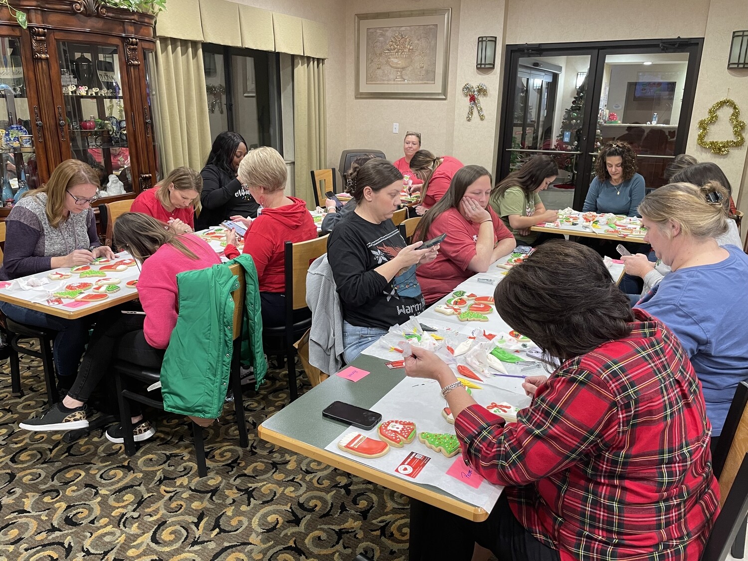 GINGERBREAD MAN Cookie Decorating Workshop - SUNDAY, DEC 8th at 4:00 p.m. (TYLER)