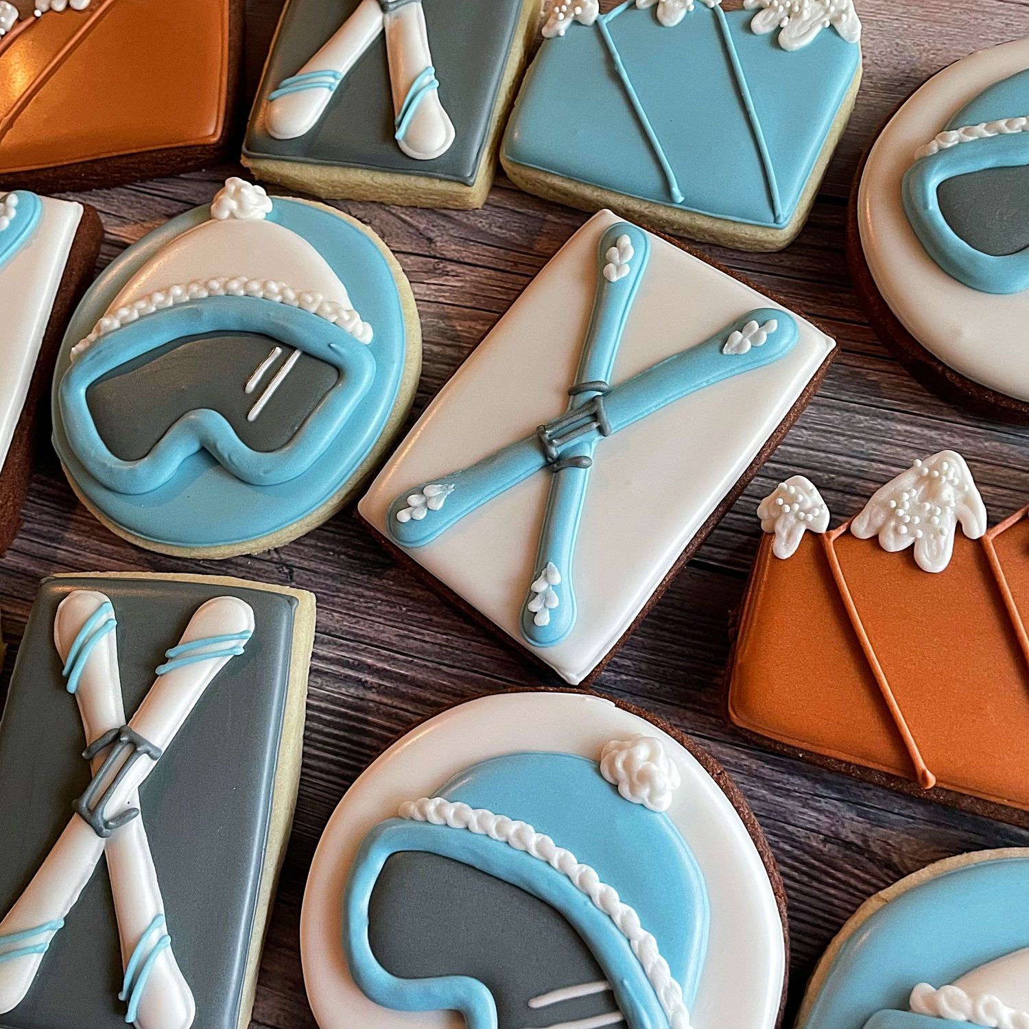 CUSTOM HAND DECORATED COOKIES
