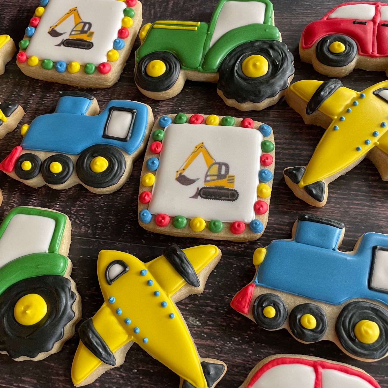 CUSTOM HAND DECORATED COOKIES