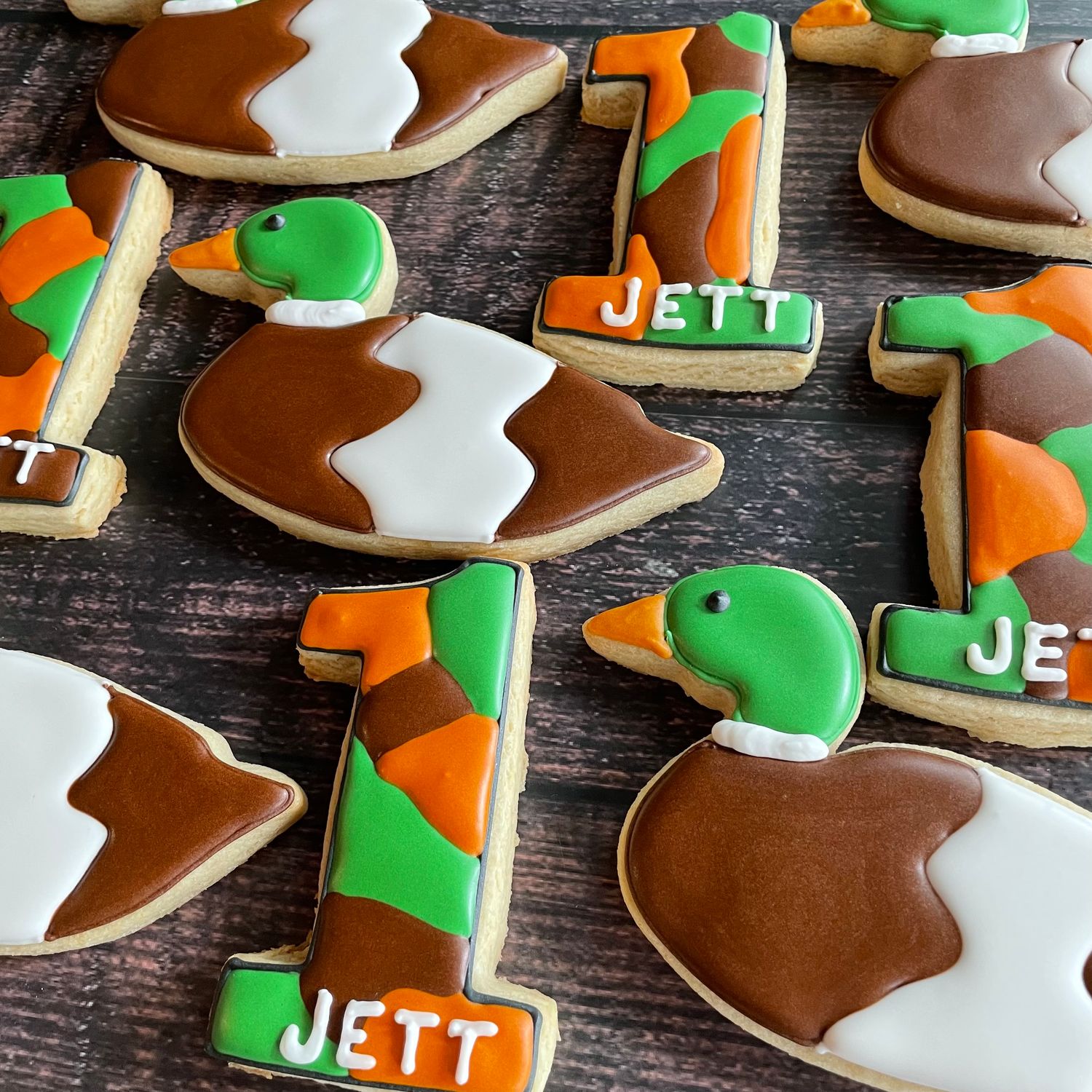 CUSTOM HAND DECORATED COOKIES