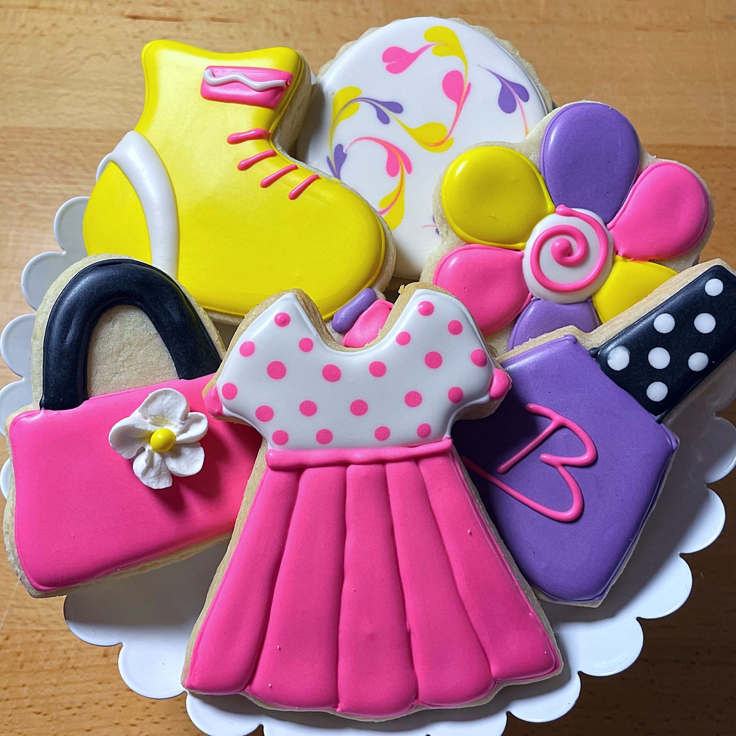 CUSTOM HAND DECORATED COOKIES
