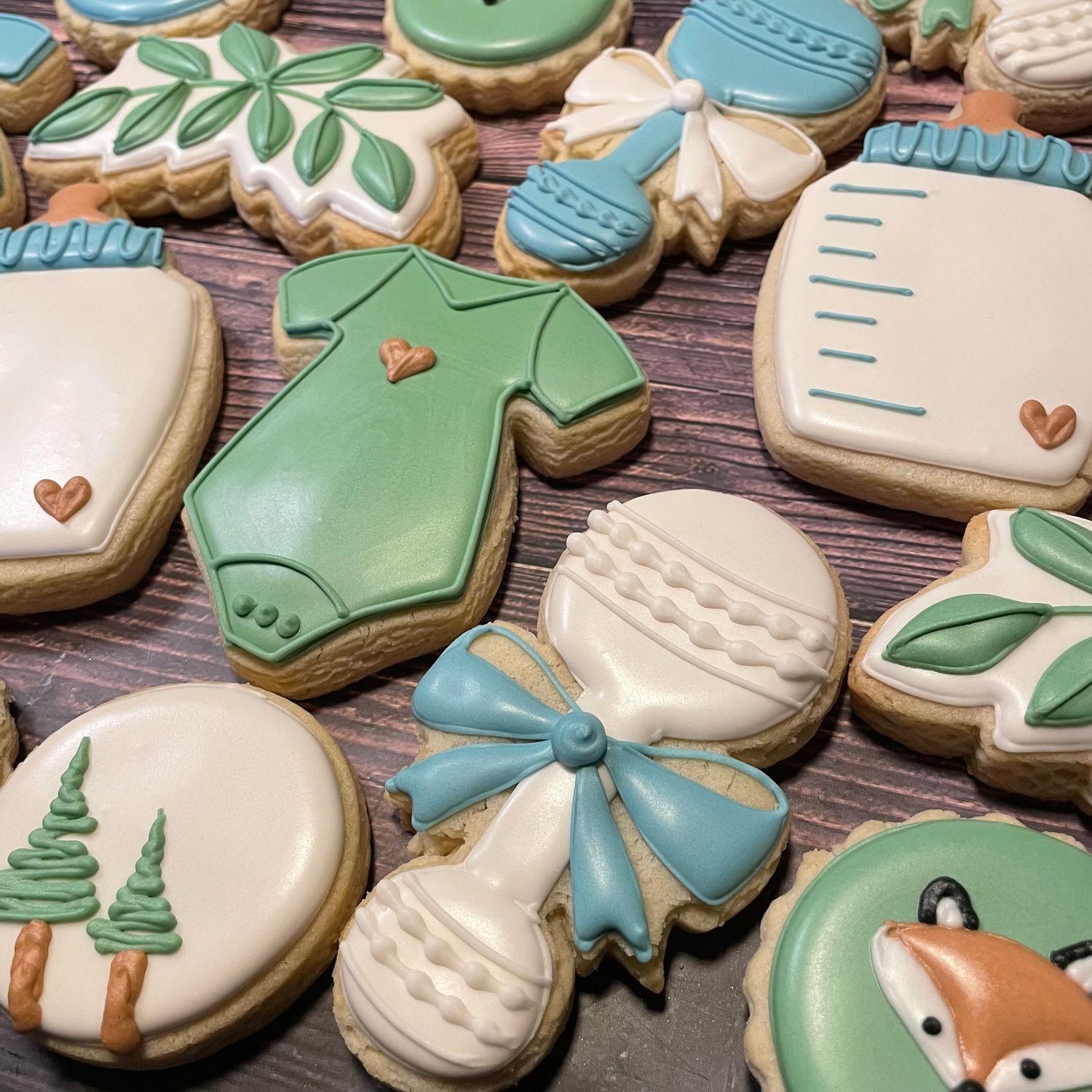CUSTOM HAND DECORATED COOKIES