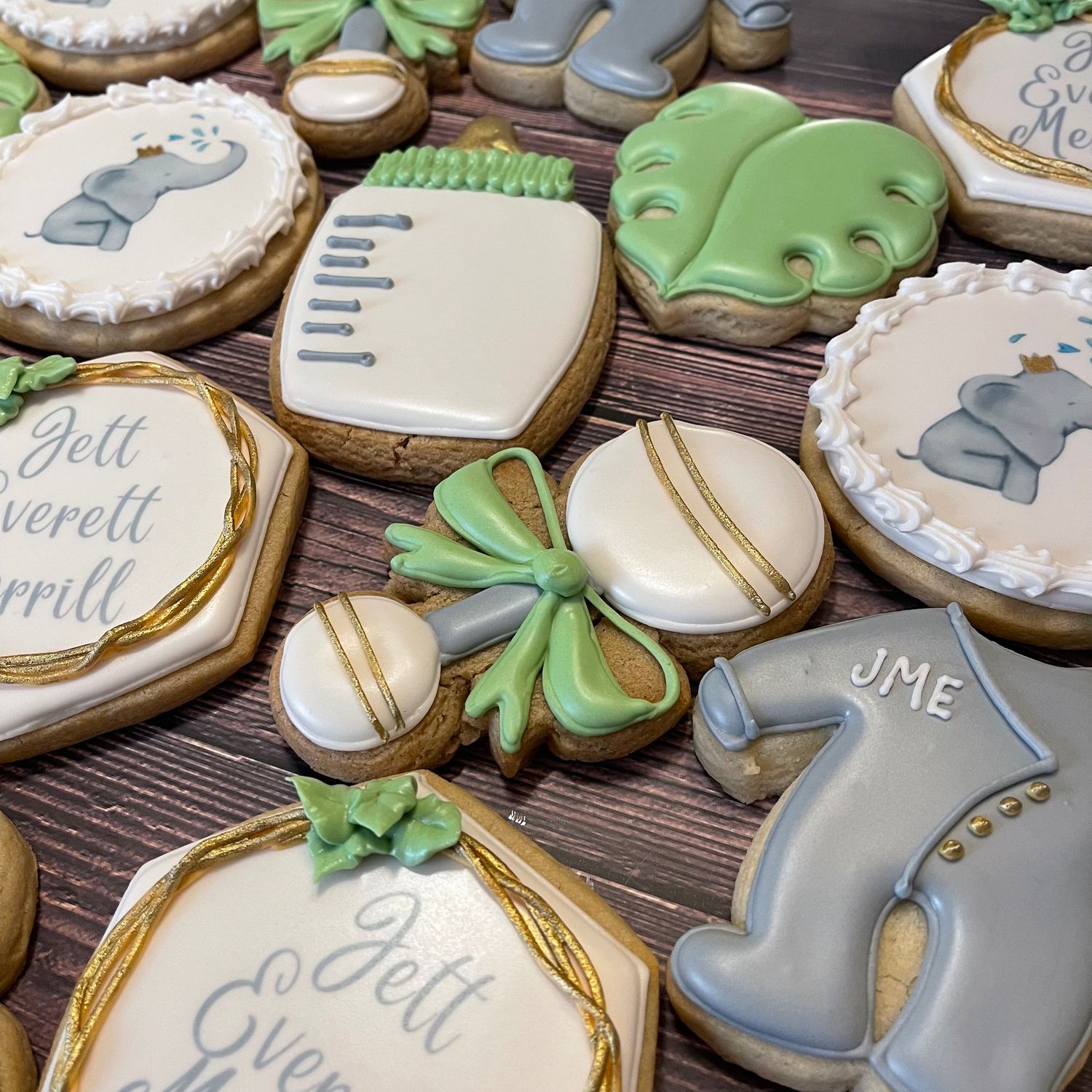 CUSTOM HAND DECORATED COOKIES
