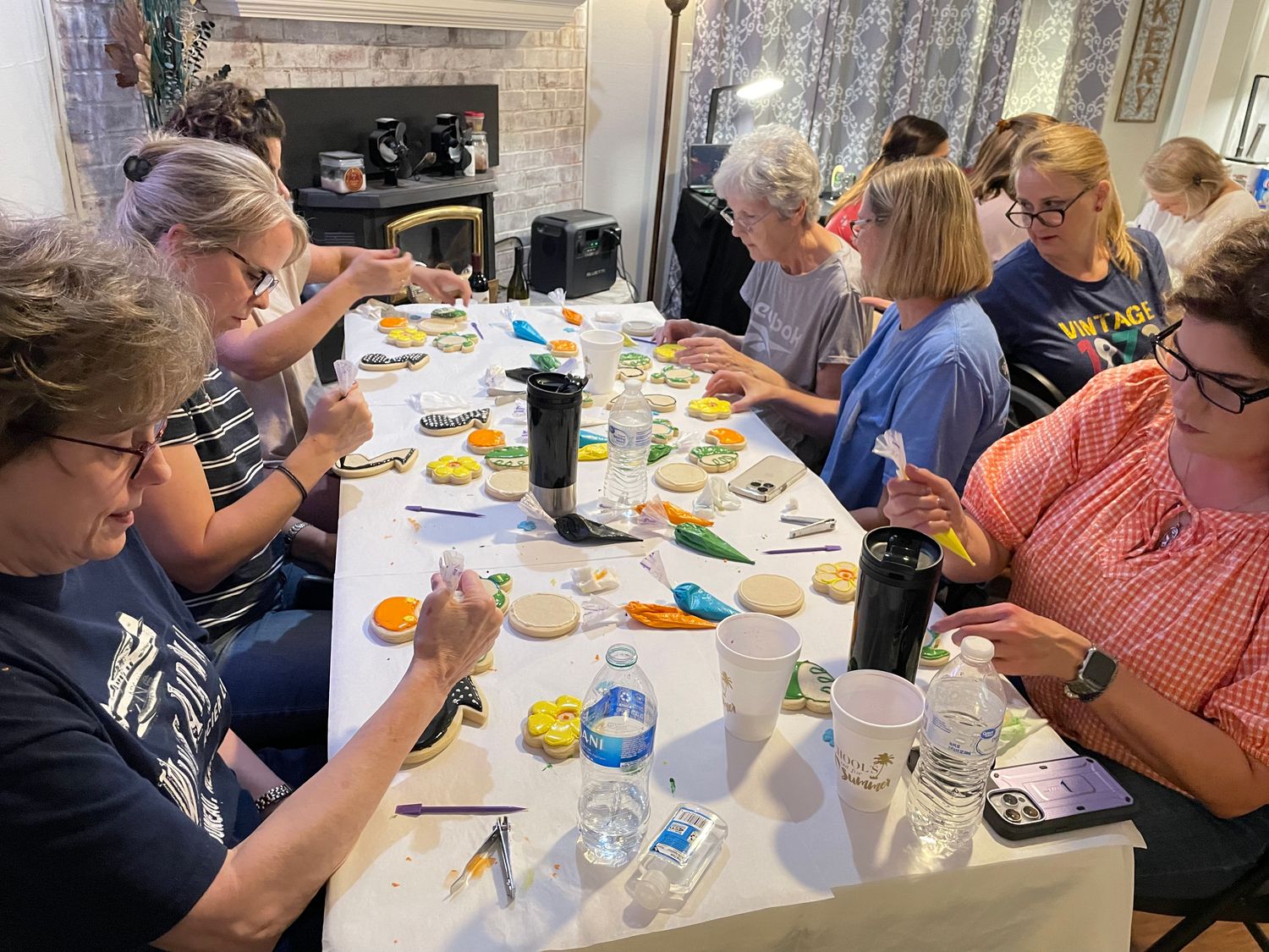 EASTER EGGS Cookie Decorating Workshop - FRIDAY, APR 18th at 6:30 pm (WHITEHOUSE) BYOB