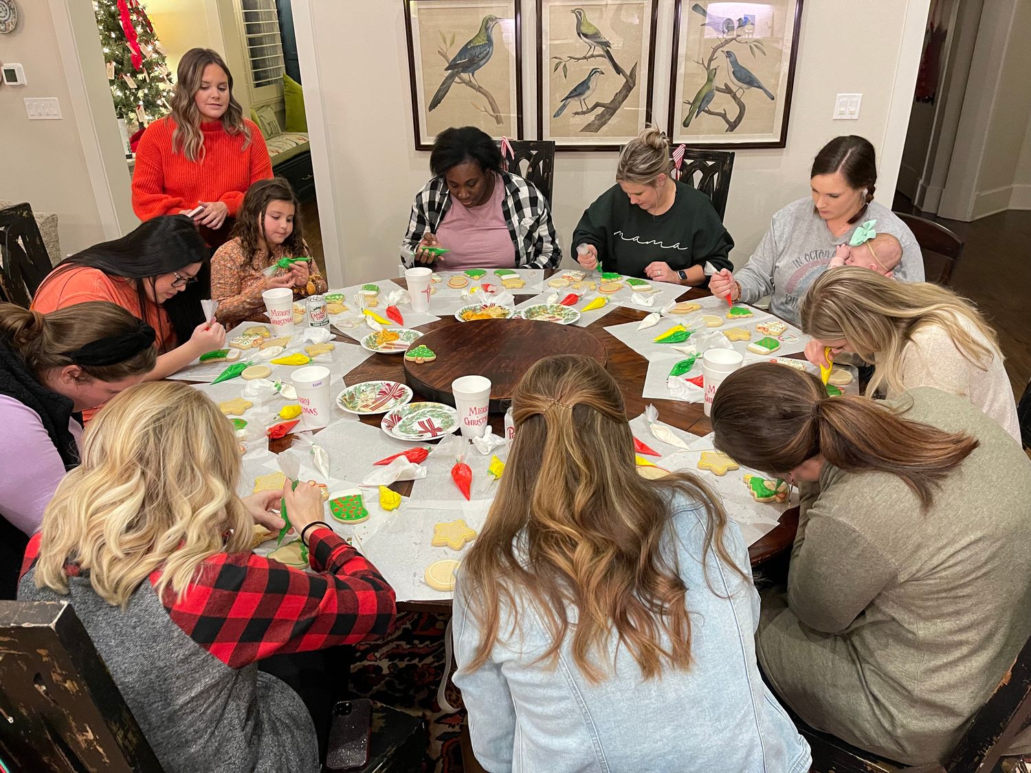REQUEST A PRIVATE GROUP DECORATING WORKSHOP