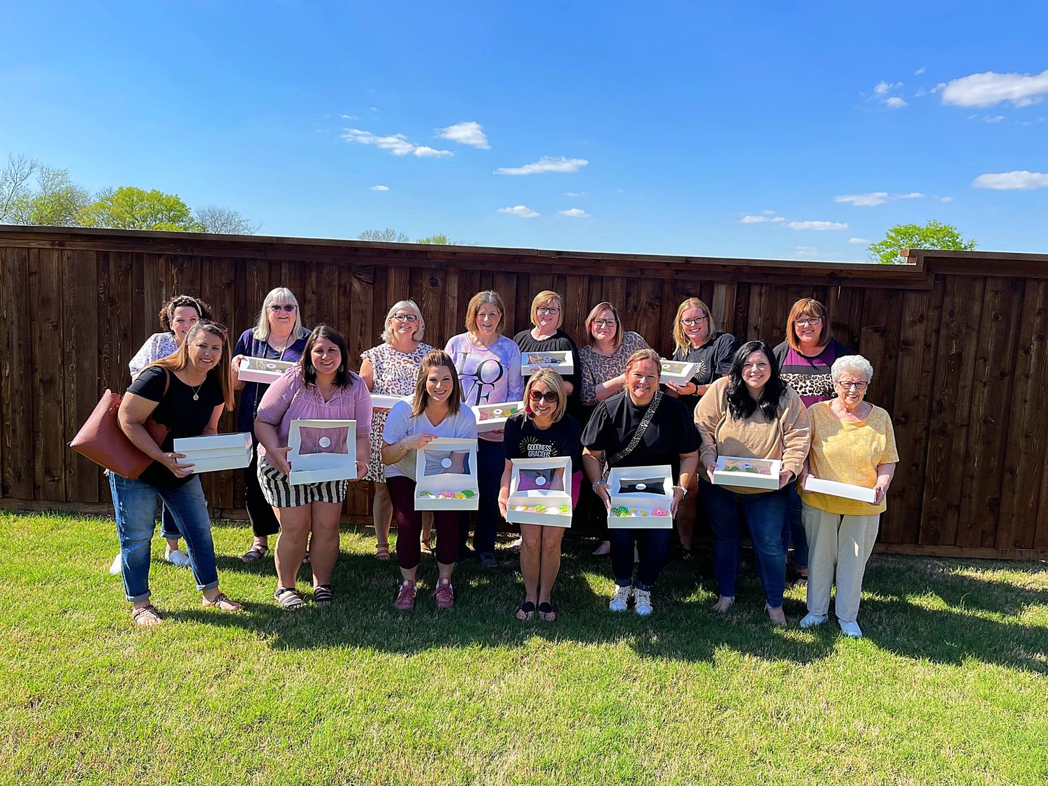 REQUEST A PRIVATE GROUP DECORATING WORKSHOP