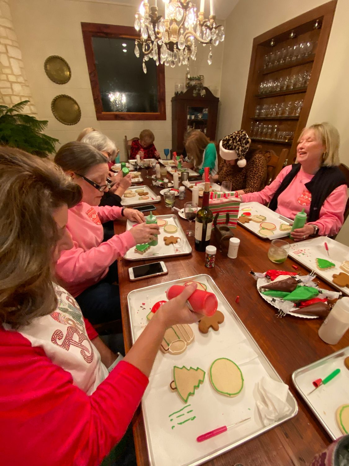 REQUEST A PRIVATE GROUP DECORATING WORKSHOP