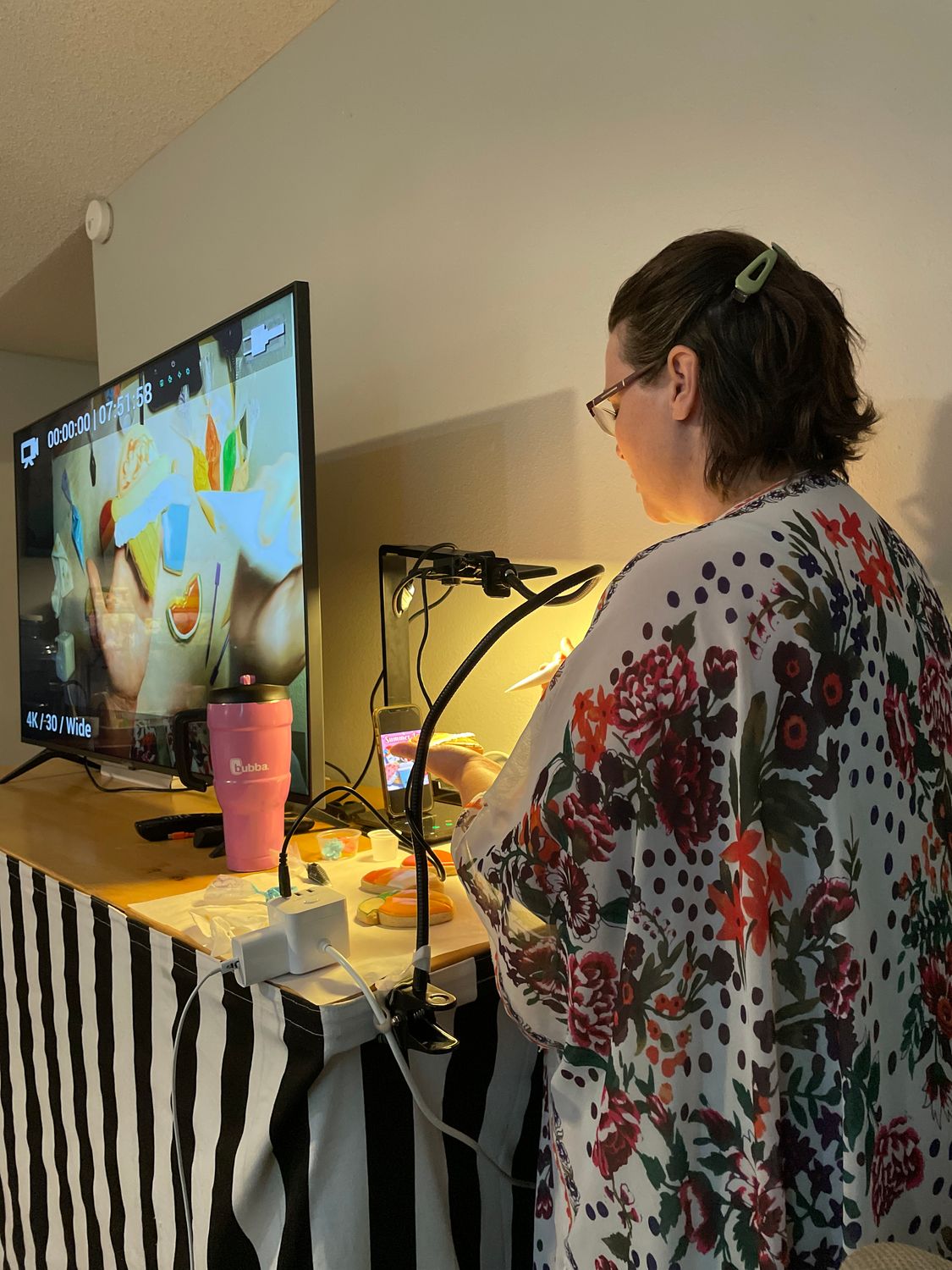 REQUEST A PRIVATE GROUP DECORATING WORKSHOP