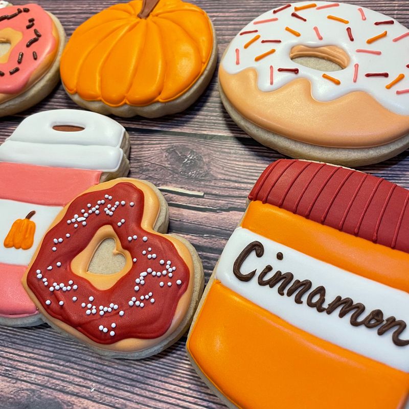 SPICED LATTE &amp; DONUTS Cookie Decorating Workshop - SUNDAY, NOV 10th at 4 p.m. (WHITEHOUSE)