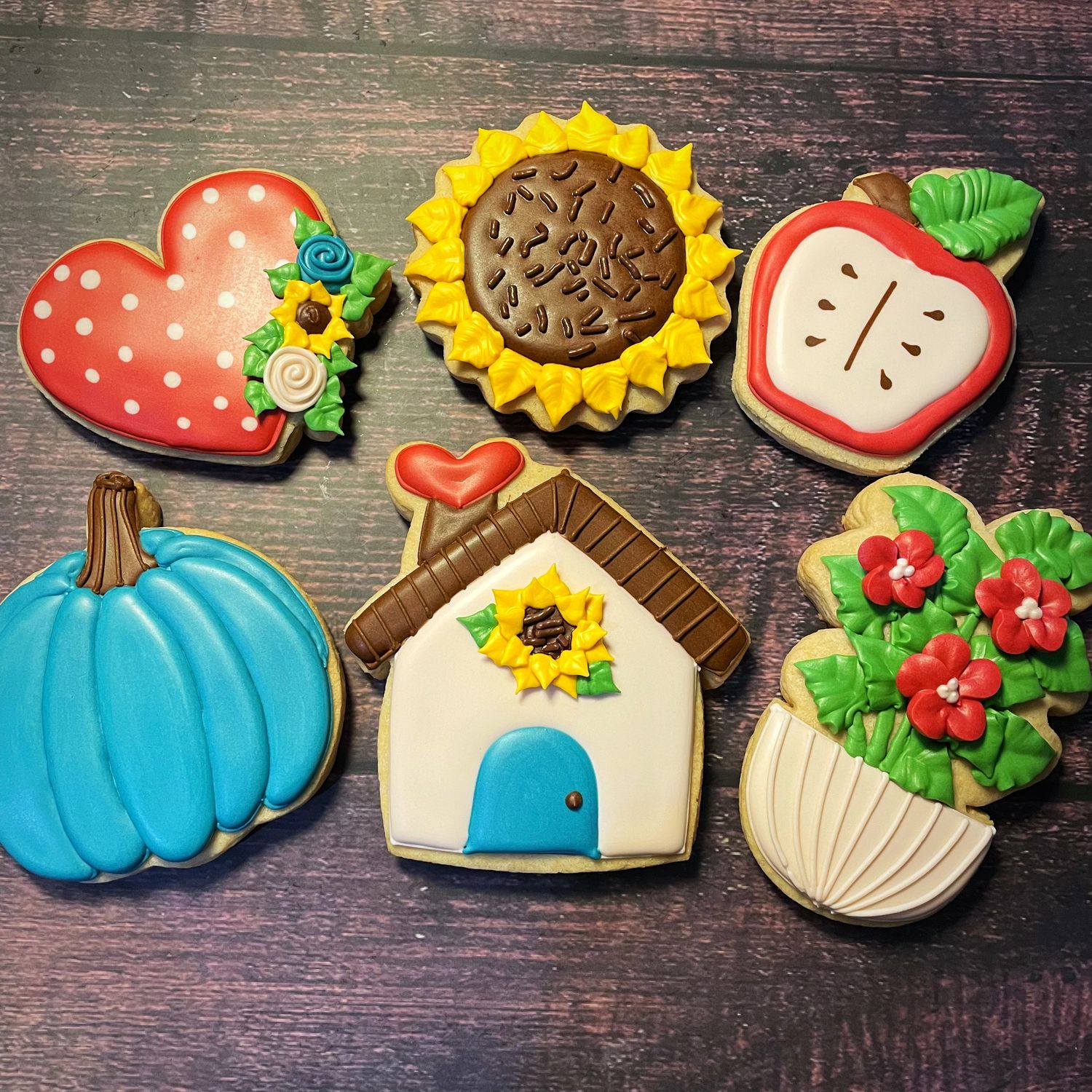 &#39;Fall in Love Decorating Kit (1 DOZEN)