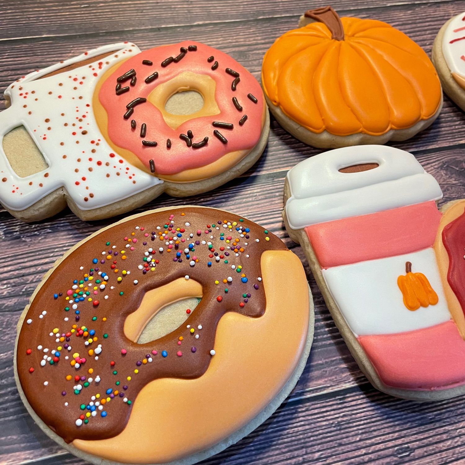 Spiced Latte and Donuts Decorating Kit (DOZEN)