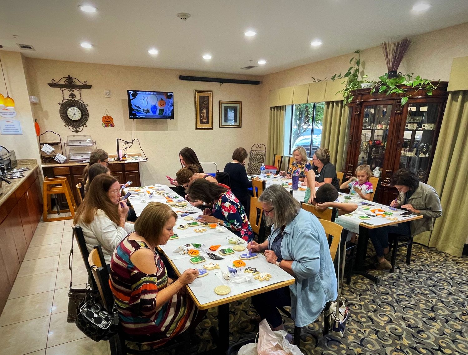 LOVELY LLAMA Cookie Decorating Workshop - SUNDAY, FEB 8th at 4 p.m. (TYLER)