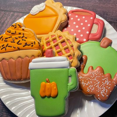 AUTUMN TREATS SET (Dozen) AUTUMN TREATS SET (Dozen)