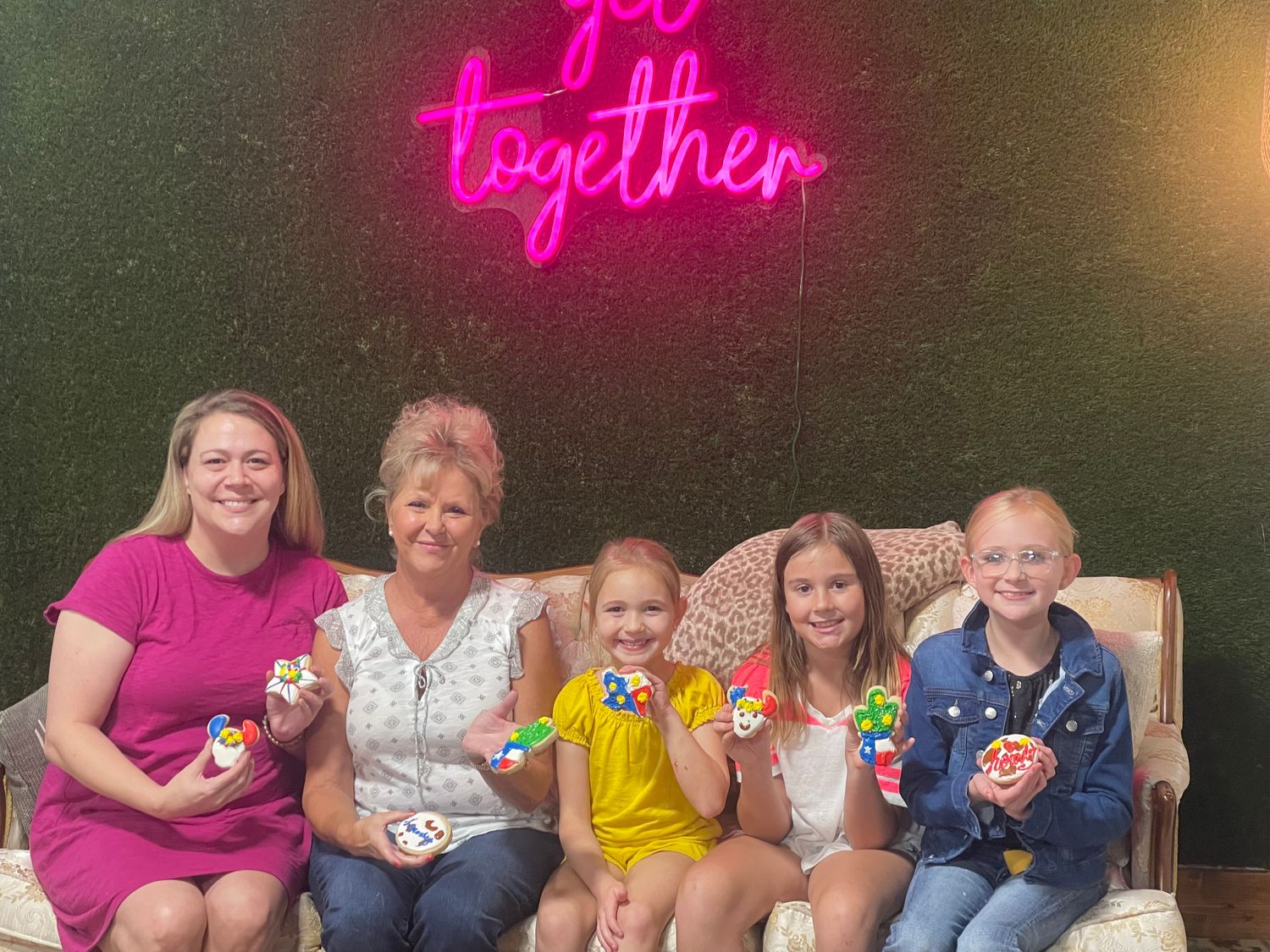 UNICORN REINDEER Cookie Decorating Workshop - TUESDAY, DEC 16th at 6:30 p.m. (BULLARD) UNICORN REINDEER Cookie Decorating Workshop - TUESDAY, DEC 16th at 6:30 p.m. (BULLARD)